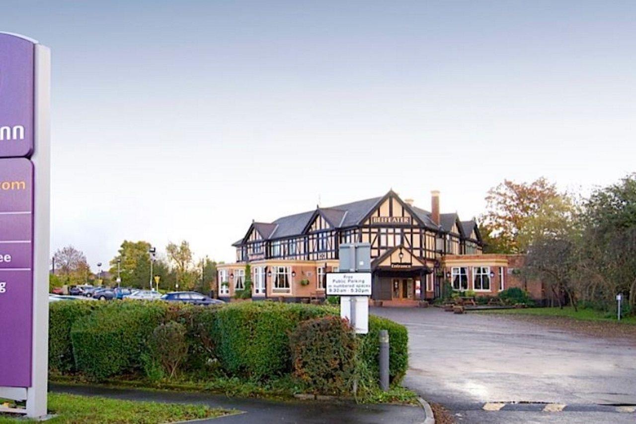 Premier Inn Manchester Airport Ringway Exterior photo